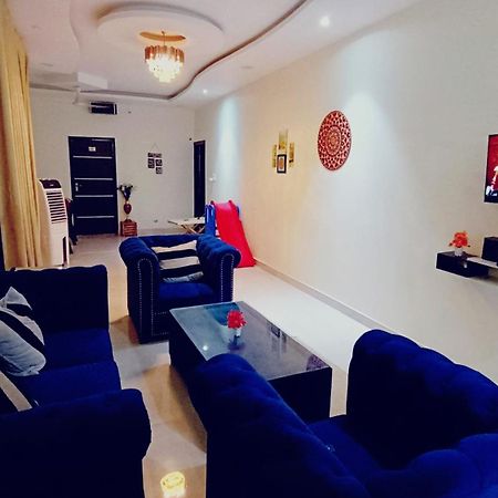 לקנאו Atulyam Stays Sushant Golf City מראה חיצוני תמונה