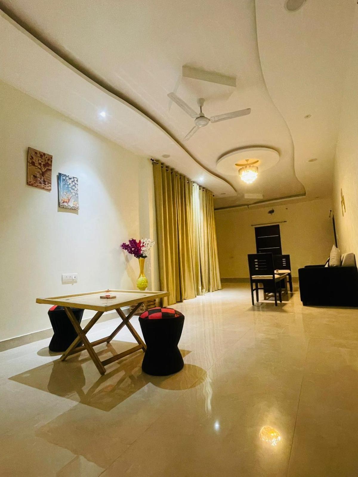 לקנאו Atulyam Stays Sushant Golf City מראה חיצוני תמונה