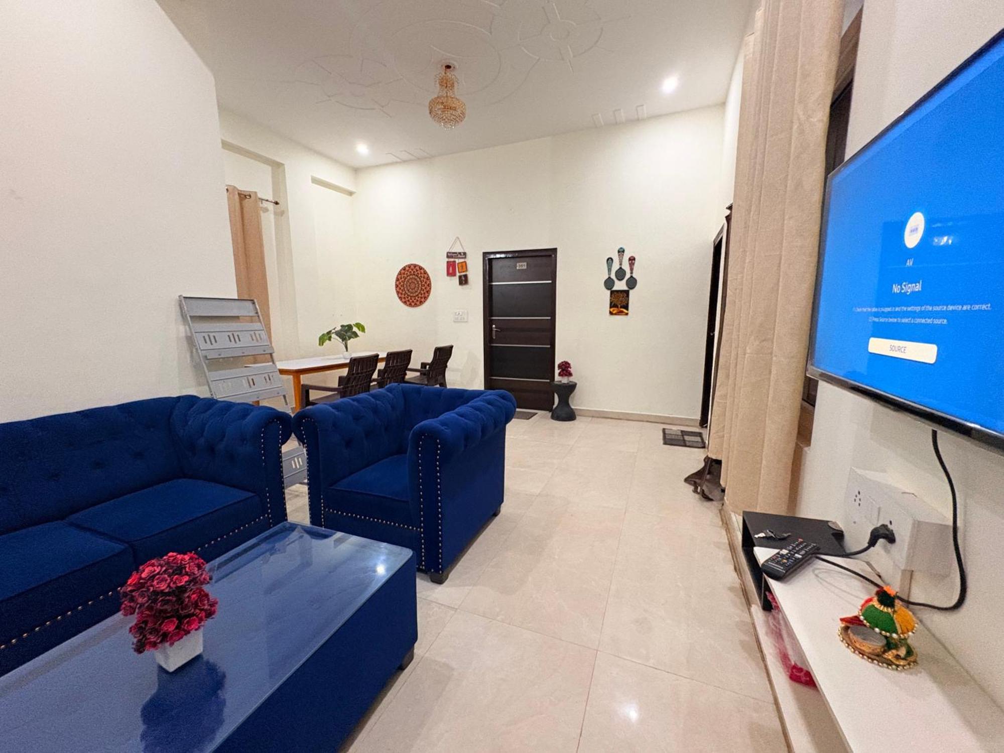 לקנאו Atulyam Stays Sushant Golf City מראה חיצוני תמונה